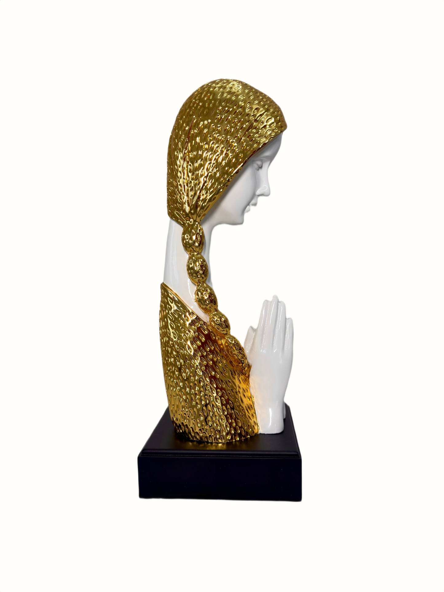 White poly stone welcoming women pillar showpiece with intricate golden accents and smooth finish