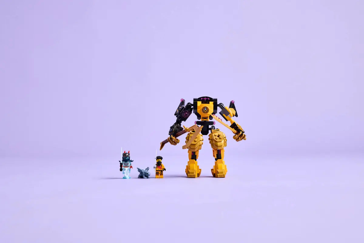 Lego Arin’s Spinjitzu Mech action figure with spinning battle function and golden weapons
