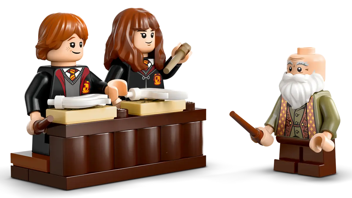 LEGO Hogwarts Charms Class playset display view