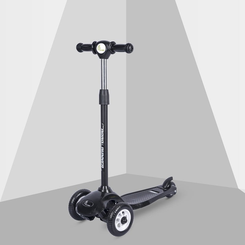 Road Runner Junior Scooter for kids 3+ years with 3-level height adjustment and anti-slip deck